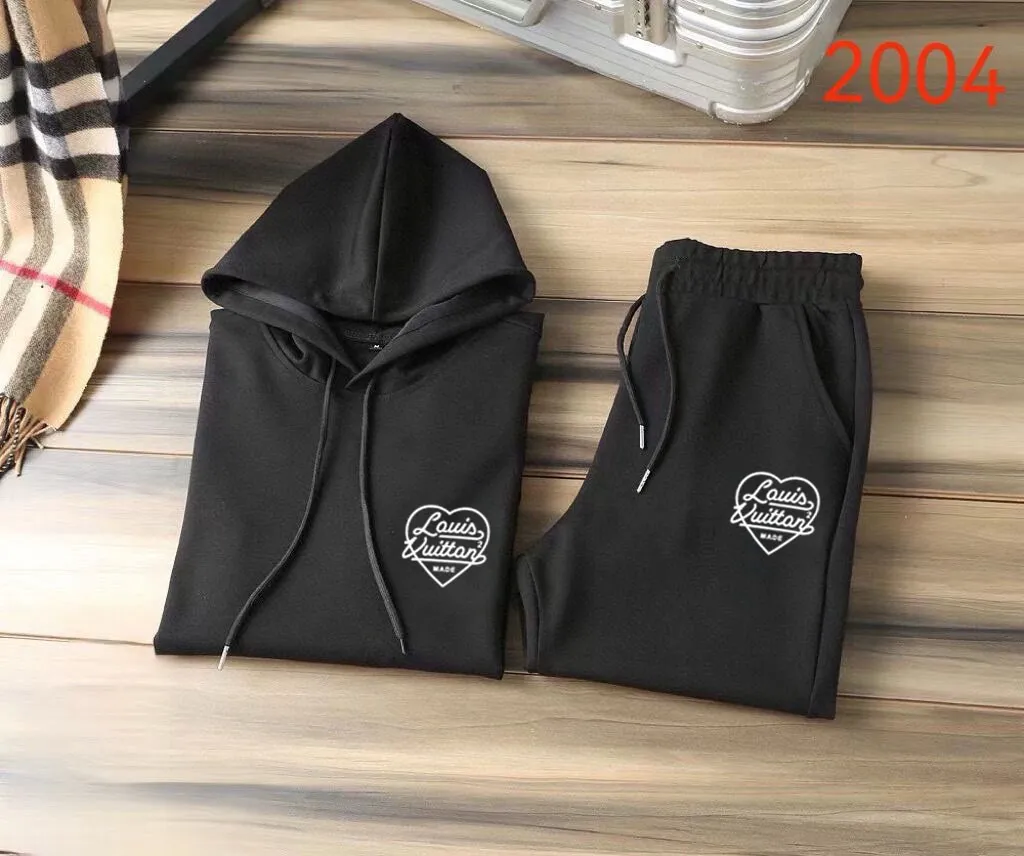 🅿️400 [LV Louis Vuitton] (Fat Man Gospel) hot-selling suit is coming. Focus on the original version of the official website. 2025 new hot-selling cardigan sweater suit. The original order is the best. 🇭🇰The meticulous work of top designers is dedicated to a fitting and perfect upper body effect. 100% natural high-quality Roman cotton, close-fitting comfort, noble and elegant! Original hardware embodies elegance and nobility! Counter size: M-5XL (maximum wear up to 220 pounds)